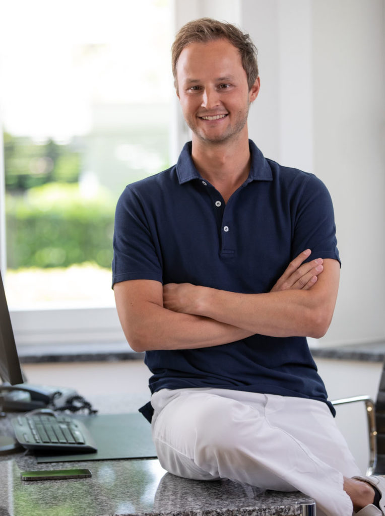 Dr.-Dr.-Tobias-Unterhuber-1